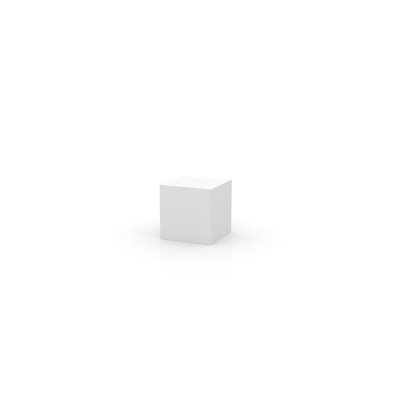 JUT Lámpara 40x40x40 para exterior | VONDOM. Lámpara de Exterior de diseño moderno para jardín o terraza. Dimensiones: 40x40x40 Diseñado por Studio Vondom. Fabricado en rotomoldeo de resina de polietileno de alta resistencia reforzada con fibra de vidrio y tratamiento UV.