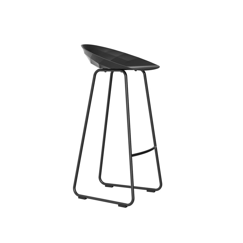 VASES Taburete 40x43x89 para exterior | VONDOM. Taburete de diseño moderno para jardín o terraza. Dimensiones: 40x43x89 Diseñado por EstudiHac. Fabricado por inyección de resina de alta resistencia reforzada con fibra de vidrio y tratamiento UV.