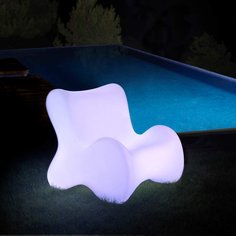 PAL Sillon - Butaca 80x92x89cm para exterior | VONDOM. Sillon - Butaca de diseño moderno para jardín o terraza. Dimensiones: 80x92x89 Diseñado por Karim Rashid. Fabricado en rotomoldeo de resina de polietileno de alta resistencia reforzada con fibra de vidrio y tratamiento UV.