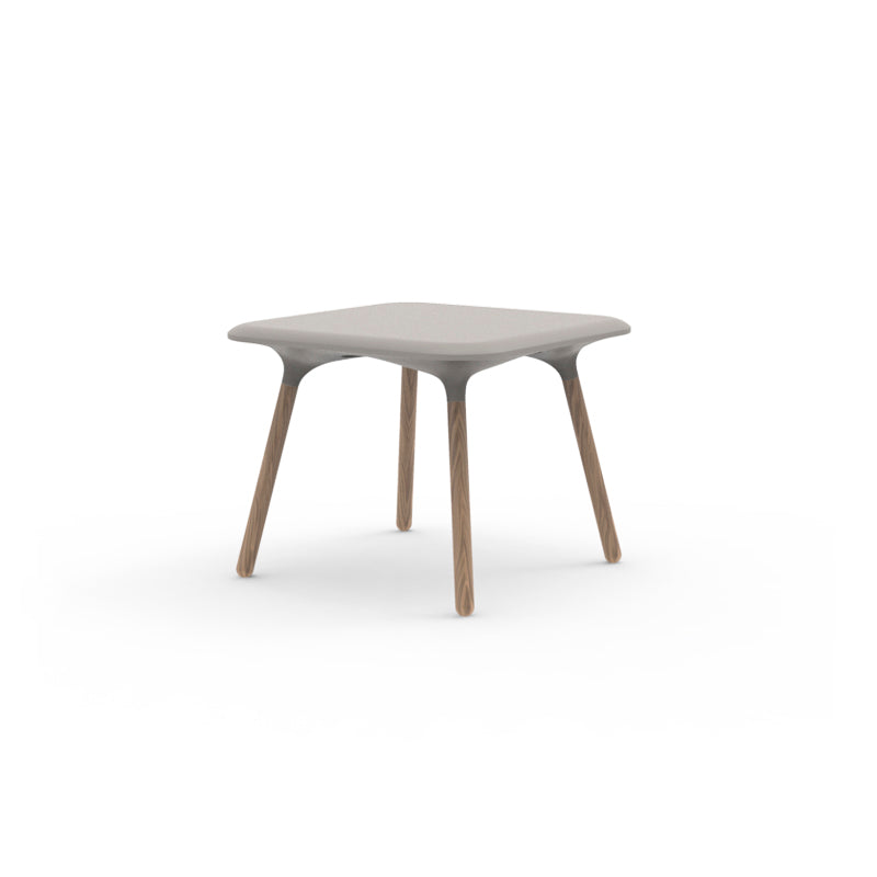 Mesa PAL 90x90x72 Pie Madera para exterior | VONDOM. Mesa de diseño moderno para jardín o terraza. Dimensiones: 90x90x72 Diseñado por Karim Rashid. Fabricado en rotomoldeo de resina de polietileno de alta resistencia reforzada con fibra de vidrio y tratamiento UV.