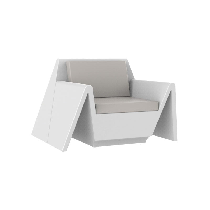 REST Sillon - Butaca 110x105x74 para exterior | VONDOM. Sillon - Butaca de diseño moderno para jardín o terraza. Dimensiones: 110x105x74 Diseñado por ACero. Fabricado en rotomoldeo de resina de polietileno de alta resistencia reforzada con fibra de vidrio y tratamiento UV.