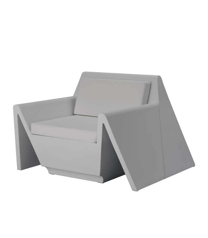 REST Lounge Chair 110x105x74
