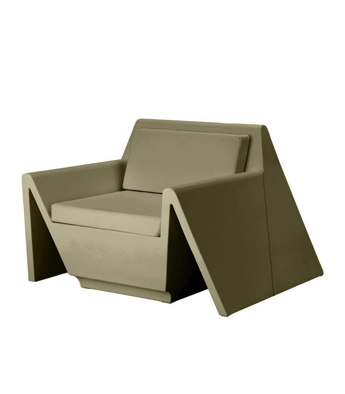 REST Lounge Chair 110x105x74