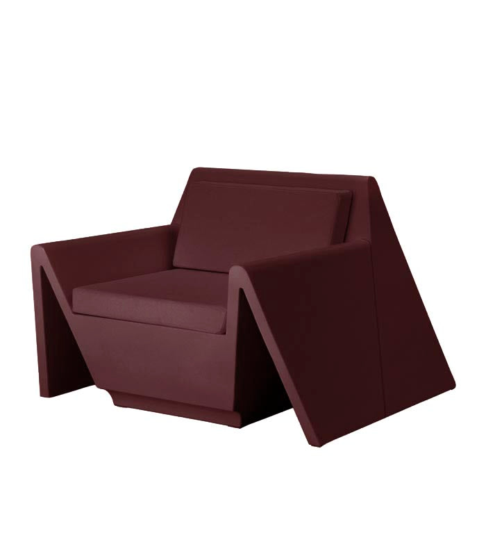 REST Lounge Chair 110x105x74