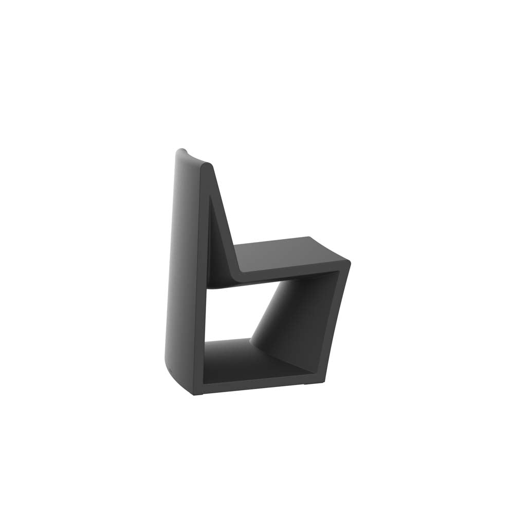 REST Silla 47x61x80 Sin Brazos para exterior | VONDOM. Silla de diseño moderno para jardín o terraza. Dimensiones: 47x61x80 Diseñado por ACero. Fabricado en rotomoldeo de resina de polietileno de alta resistencia reforzada con fibra de vidrio y tratamiento UV.