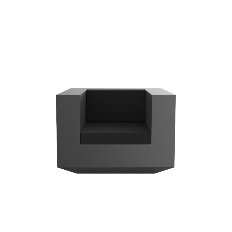 VELA Sillon - Butaca para exterior | VONDOM. Sillon - Butaca de diseño moderno para jardín o terraza. Dimensiones: 100x100x72 Diseñado por Ramón Esteve. Fabricado en rotomoldeo de resina de polietileno de alta resistencia reforzada con fibra de vidrio y tratamiento UV.
