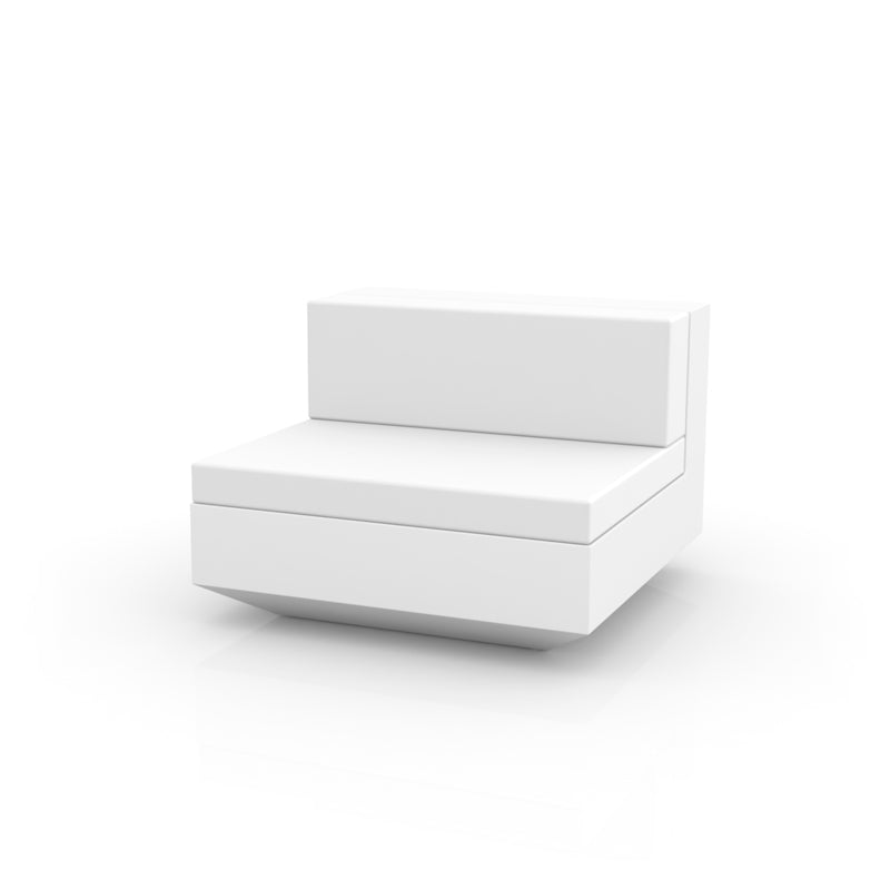 VELA Sofa Módulo Central para exterior | VONDOM. Sofa Modular de diseño moderno para jardín o terraza. Dimensiones: 100x100x72 Diseñado por Ramón Esteve. Fabricado en rotomoldeo de resina de polietileno de alta resistencia reforzada con fibra de vidrio y tratamiento UV.