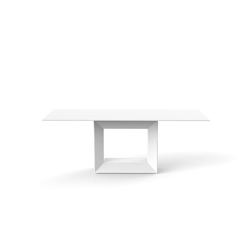 VELA Mesa 200x100x72 para exterior | VONDOM. Mesa de diseño moderno para jardín o terraza. Dimensiones: 200x100x72 Diseñado por Ramón Esteve. Fabricado en rotomoldeo de resina de polietileno de alta resistencia reforzada con fibra de vidrio y tratamiento UV.