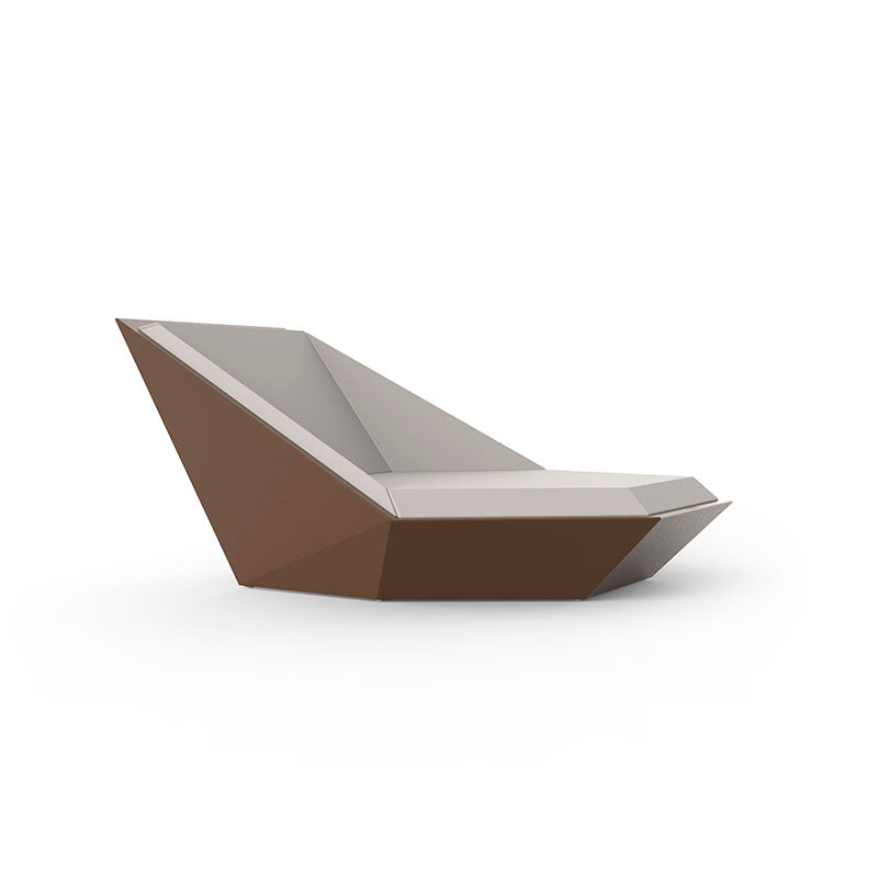 FAZ Daybed para exterior | VONDOM. Daybed de diseño moderno para jardín o terraza. Dimensiones: 180x180x90 Diseñado por Ramón Esteve. Fabricado en rotomoldeo de resina de polietileno de alta resistencia reforzada con fibra de vidrio y tratamiento UV.