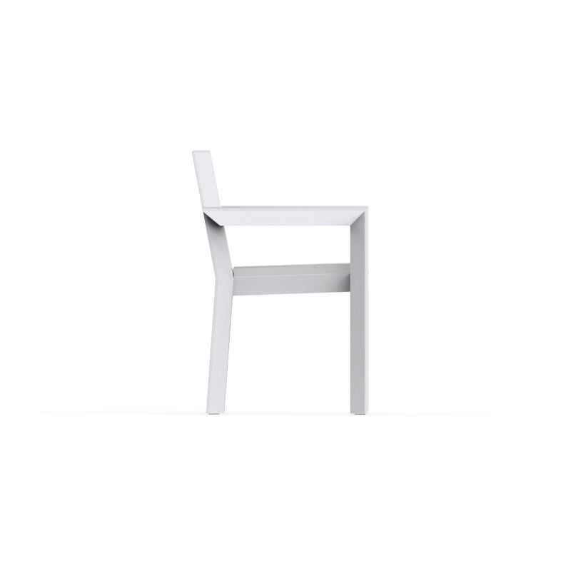 FRAME Silla Brazos 60x54x80 para exterior | VONDOM. Silla de diseño moderno para jardín o terraza. Dimensiones: 60x54x80 Diseñado por Ramón Esteve. Fabricado en rotomoldeo de resina de polietileno de alta resistencia reforzada con fibra de vidrio y tratamiento UV.