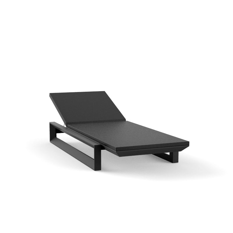 Tumbona FRAME 80x200x25 con Respaldo Reclinable para exterior | VONDOM. Tumbona de diseño moderno para jardín o terraza. Dimensiones: 80x200x25 Diseñado por Ramón Esteve. Fabricado en rotomoldeo de resina de polietileno de alta resistencia reforzada con fibra de vidrio y tratamiento UV.