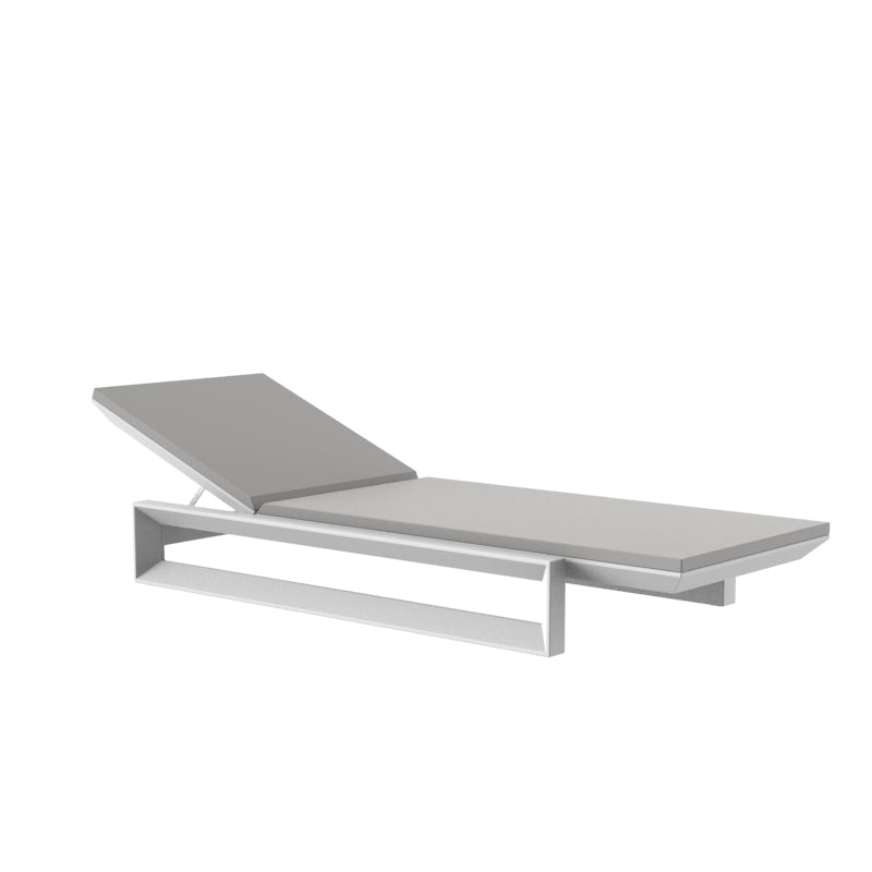 Tumbona FRAME 80x200x25 con Respaldo Reclinable para exterior | VONDOM. Tumbona de diseño moderno para jardín o terraza. Dimensiones: 80x200x25 Diseñado por Ramón Esteve. Fabricado en rotomoldeo de resina de polietileno de alta resistencia reforzada con fibra de vidrio y tratamiento UV.
