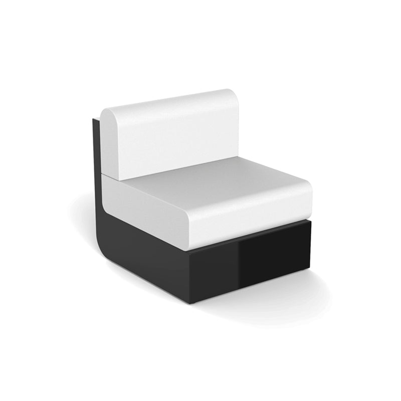 ULM Módulo Central para exterior | VONDOM. Sofa Modular de diseño moderno para jardín o terraza. Dimensiones: 82x75x72 Diseñado por Ramón Esteve. Fabricado en rotomoldeo de resina de polietileno de alta resistencia reforzada con fibra de vidrio y tratamiento UV.