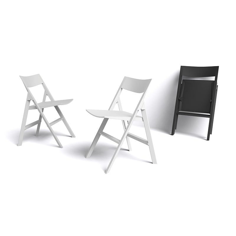 QUARTZ Silla Plegable (4 Pack) Sin Brazos Apilable para exterior | VONDOM. Silla de diseño moderno para jardín o terraza. Dimensiones: 47x51x76 Diseñado por Ramón Esteve. Fabricado por inyección de resina de alta resistencia reforzada con fibra de vidrio y tratamiento UV.