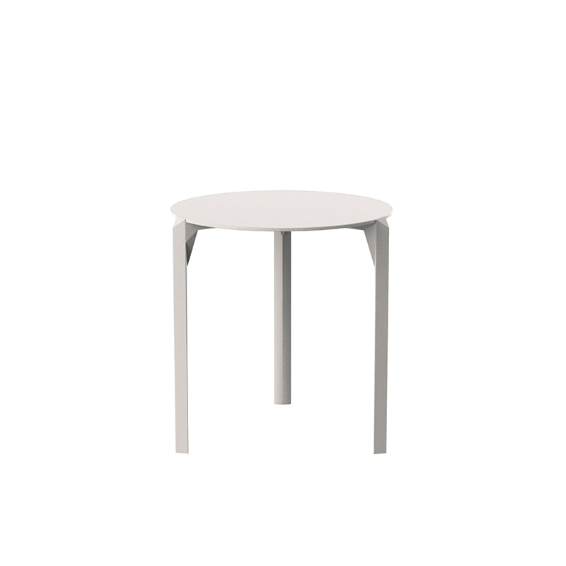 QUARTZ Mesa Ø69cm Apilable para exterior | VONDOM. Mesa de diseño moderno para jardín o terraza. Dimensiones: Ø69x73 Diseñado por Ramón Esteve. Fabricado por inyección de resina de alta resistencia reforzada con fibra de vidrio y tratamiento UV.