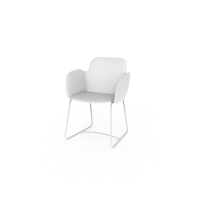 PEZZETINA Silla con Brazos para exterior | VONDOM. Silla de diseño moderno para jardín o terraza. Dimensiones: 58x55x80 Diseñado por Archirivolto Design. Fabricado en rotomoldeo de resina de polietileno de alta resistencia reforzada con fibra de vidrio y tratamiento UV.
