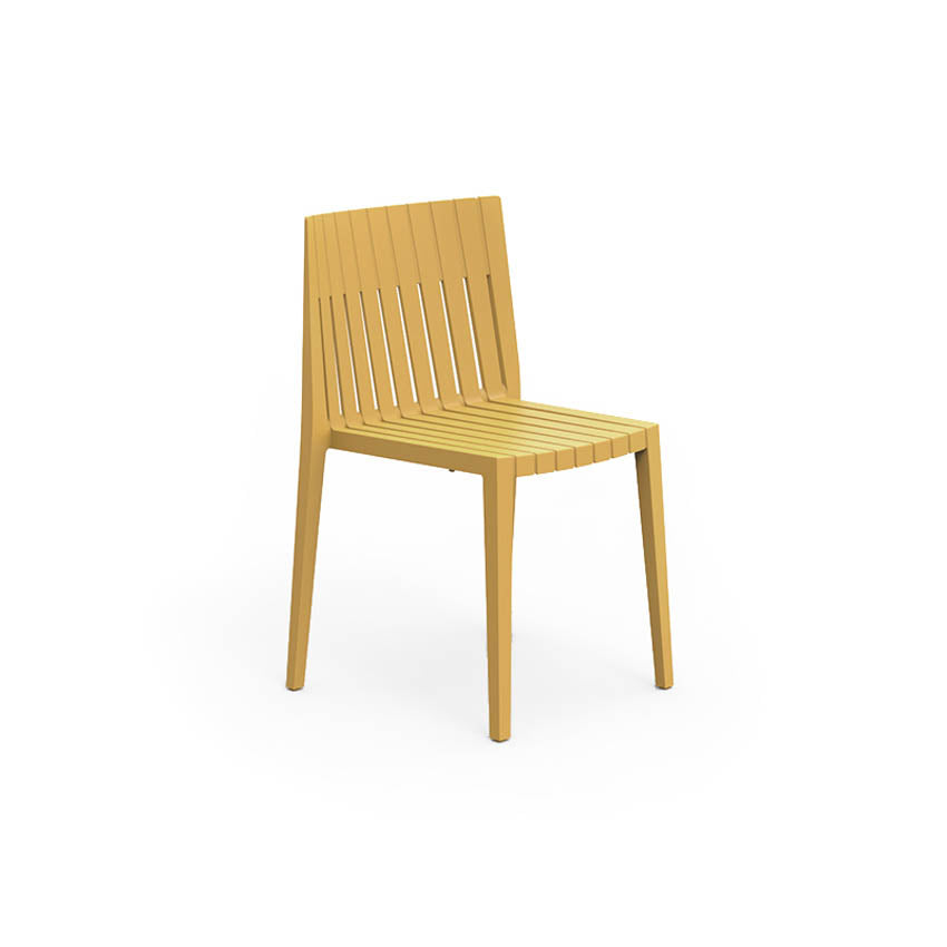 SPRITZ Silla 51x53x81 (4 Pack) Sin Brazos Apilable para exterior | VONDOM. Silla de diseño moderno para jardín o terraza. Dimensiones: 51x53x81 Diseñado por Archirivolto Design. Fabricado por inyección de resina de alta resistencia reforzada con fibra de vidrio y tratamiento UV.