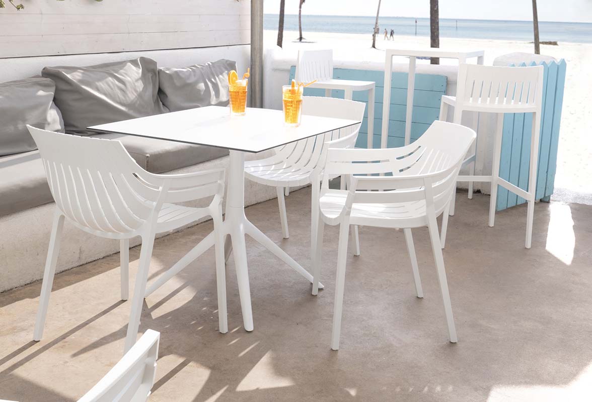 SPRITZ Stuhl mit Armen