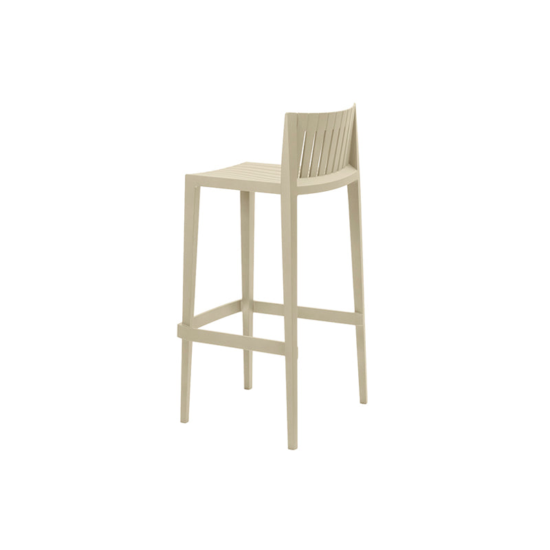 SPRITZ Taburete 50x46x97 Alto (4 Pack) Apilable para exterior | VONDOM. Taburete de diseño moderno para jardín o terraza. Dimensiones: 50x46x97 Diseñado por Archirivolto Design. Fabricado por inyección de resina de alta resistencia reforzada con fibra de vidrio y tratamiento UV.