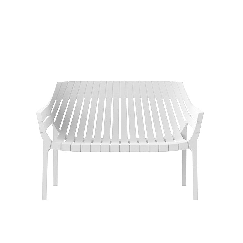 SPRITZ Sofa Apilable para exterior | VONDOM. Sofa de diseño moderno para jardín o terraza. Dimensiones: 119x67x82 Diseñado por Archirivolto Design. Fabricado por inyección de resina de alta resistencia reforzada con fibra de vidrio y tratamiento UV.