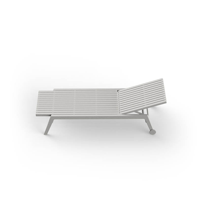 SPRITZ Tumbona (4 uds,-Pack) Apilable con Respaldo Reclinable para exterior | VONDOM. Tumbona de diseño moderno para jardín o terraza. Dimensiones: 195x67x36 Diseñado por Archirivolto Design. Fabricado por inyección de resina de alta resistencia reforzada con fibra de vidrio y tratamiento UV.