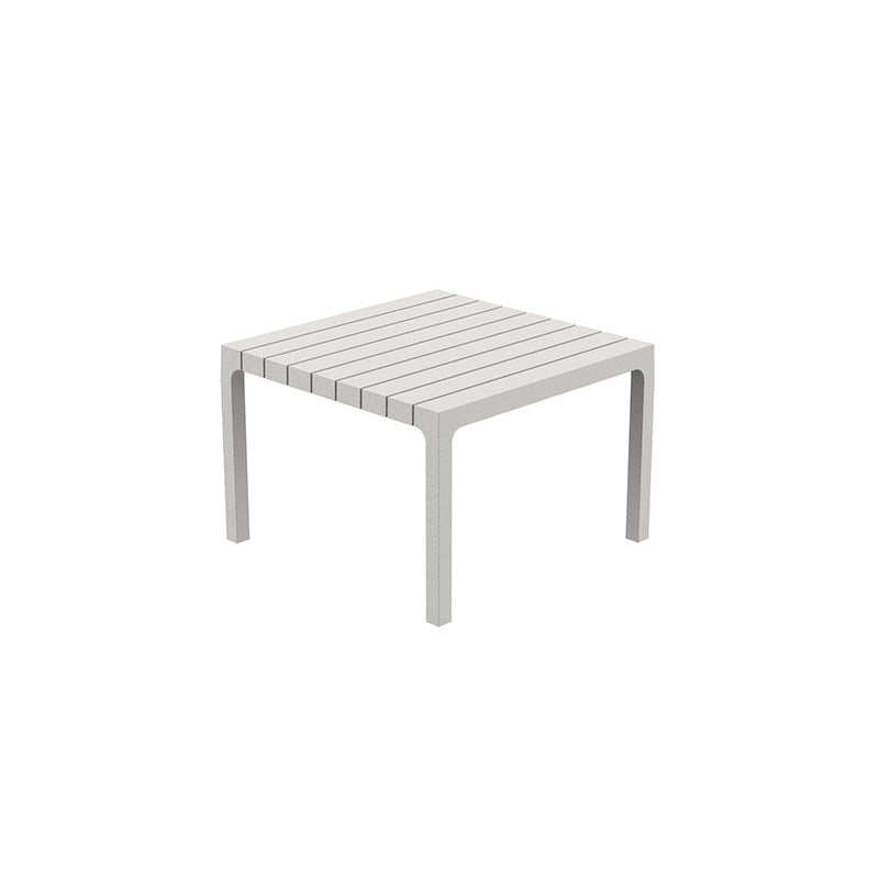 SPRITZ Mesa 59x59x40 Apilable para exterior | VONDOM. Mesa de diseño moderno para jardín o terraza. Dimensiones: 59x59x40 Diseñado por Archirivolto Design. Fabricado por inyección de resina de alta resistencia reforzada con fibra de vidrio y tratamiento UV.