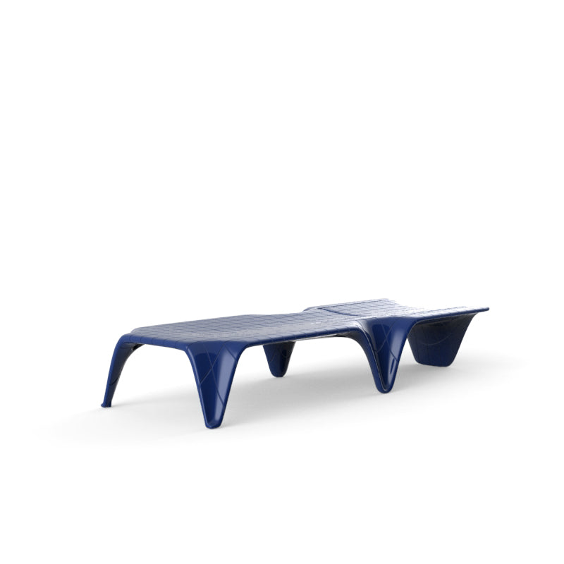 F3 Tumbona 75x210x36 para exterior | VONDOM. Tumbona de diseño moderno para jardín o terraza. Dimensiones: 75x210x36 Diseñado por Fabio Novembre. Fabricado en rotomoldeo de resina de polietileno de alta resistencia reforzada con fibra de vidrio y tratamiento UV.