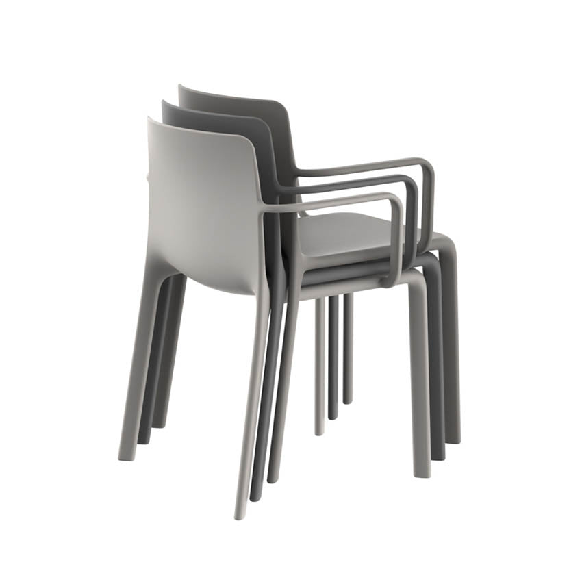 KES Silla con Brazos 60x53x78 (4 Pack) Apilable para exterior | VONDOM. Silla de diseño moderno para jardín o terraza. Dimensiones: 60x53x80 Diseñado por Buratti. Fabricado por inyección de resina de alta resistencia reforzada con fibra de vidrio y tratamiento UV.