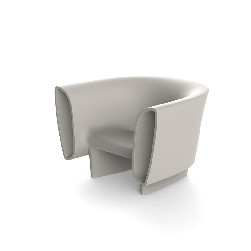 BUM-BUM Sillon - Butaca para exterior | VONDOM. Sillon - Butaca de diseño moderno para jardín o terraza. Dimensiones: 120x101x79 Diseñado por Eugeni Quitllet. Fabricado en rotomoldeo de resina de polietileno de alta resistencia reforzada con fibra de vidrio y tratamiento UV.