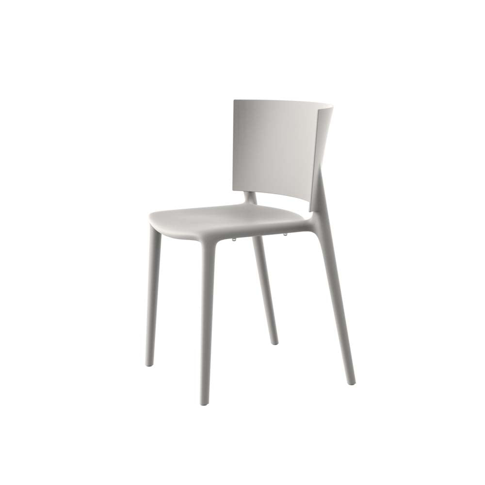 AFRICA Silla 52x51x80 (4 Pack) Sin Brazos Apilable para exterior | VONDOM. Silla de diseño moderno para jardín o terraza. Dimensiones: 52x51x80 Diseñado por Eugeni Quitllet. Fabricado por inyección de resina de alta resistencia reforzada con fibra de vidrio y tratamiento UV.