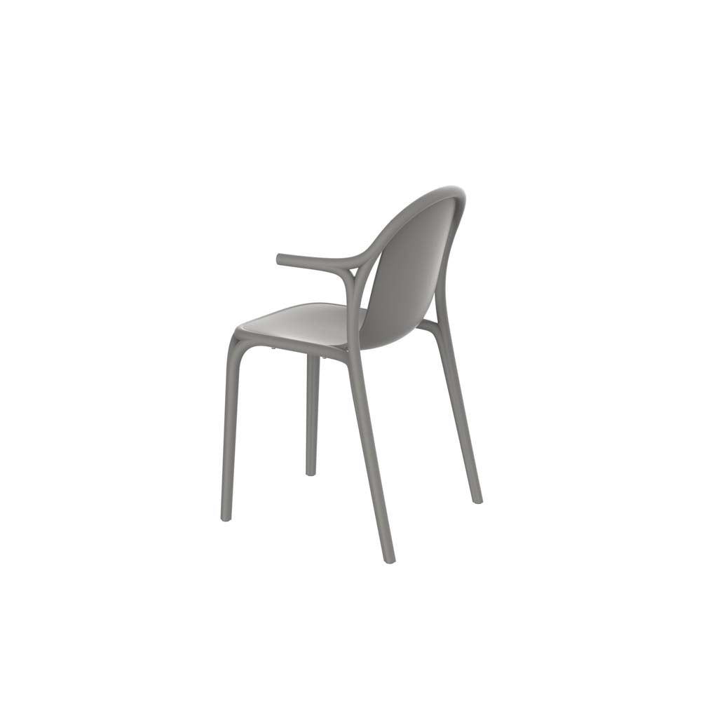 BROOKLYN Silla con Brazos (4 Pack) Apilable para exterior | VONDOM. Silla de diseño moderno para jardín o terraza. Dimensiones: 54x52x83 Diseñado por Eugeni Quitllet. Fabricado por inyección de resina de alta resistencia reforzada con fibra de vidrio y tratamiento UV.