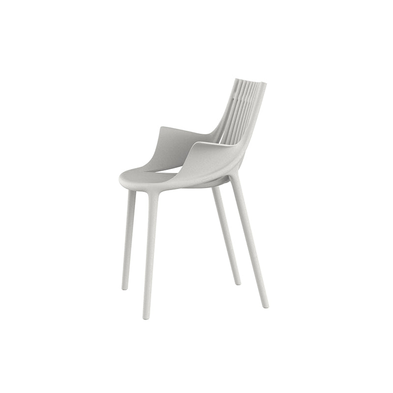 IBIZA Silla con Brazos alas (4 Pack) Apilable para exterior | VONDOM. Silla de diseño moderno para jardín o terraza. Dimensiones: 60x51x81 Diseñado por Eugeni Quitllet. Fabricado por inyección de resina de alta resistencia reforzada con fibra de vidrio y tratamiento UV.
