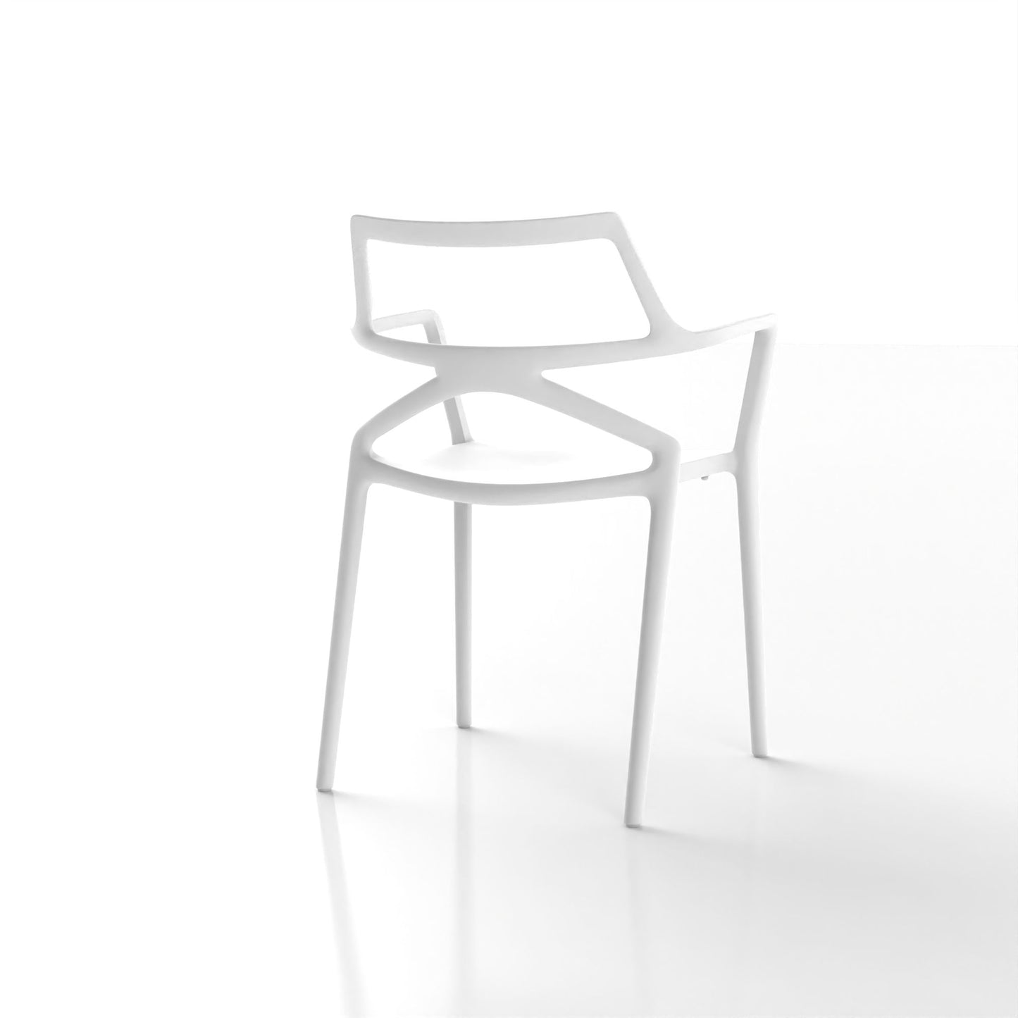 DELTA Chair with Arms