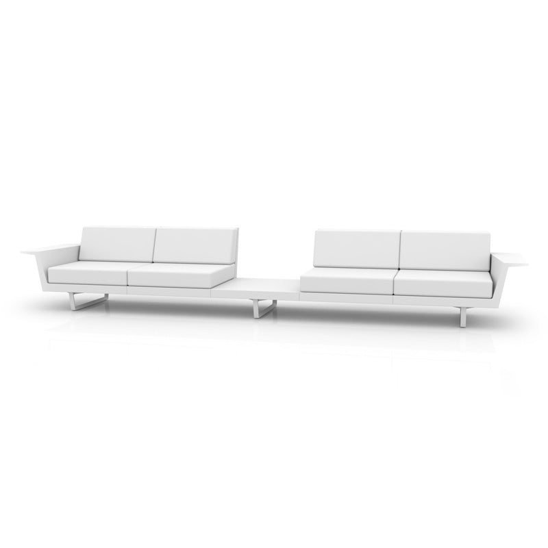 DELTA Sofa 4 PLAZASMesa para exterior | VONDOM. Sofa Modular de diseño moderno para jardín o terraza. Dimensiones: 432x88x72 Diseñado por Jorge Pensi. Fabricado en rotomoldeo de resina de polietileno de alta resistencia reforzada con fibra de vidrio y tratamiento UV.