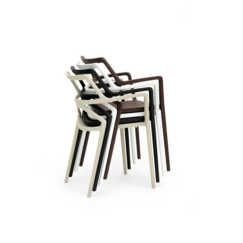 DELTA Chair with Arms