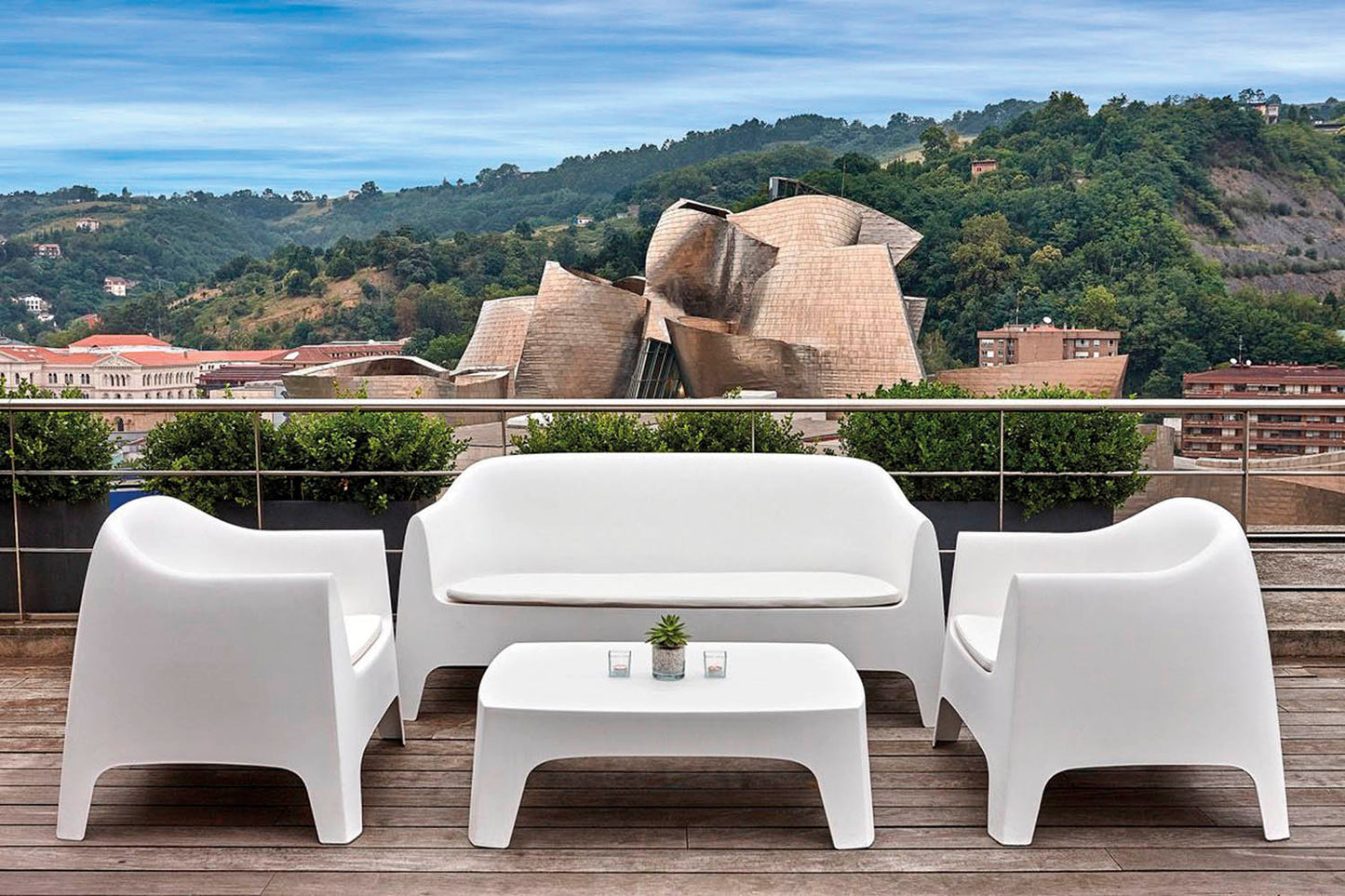 SOLID Lounge Chair 84x80x81