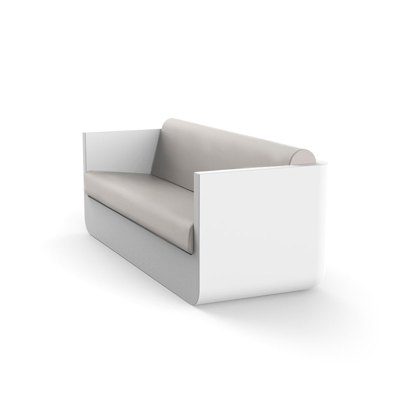 ULM Sofa 200x82x72 para exterior | VONDOM. Sofa de diseño moderno para jardín o terraza. Dimensiones: 200x82x72 Diseñado por Ramón Esteve. Fabricado en rotomoldeo de resina de polietileno de alta resistencia reforzada con fibra de vidrio y tratamiento UV.