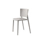 AFRICA Silla 52x51x80 (4 Pack) Sin Brazos Apilable para exterior | VONDOM. Silla de diseño moderno para jardín o terraza. Dimensiones: 52x51x80 Diseñado por Eugeni Quitllet. Fabricado por inyección de resina de alta resistencia reforzada con fibra de vidrio y tratamiento UV.